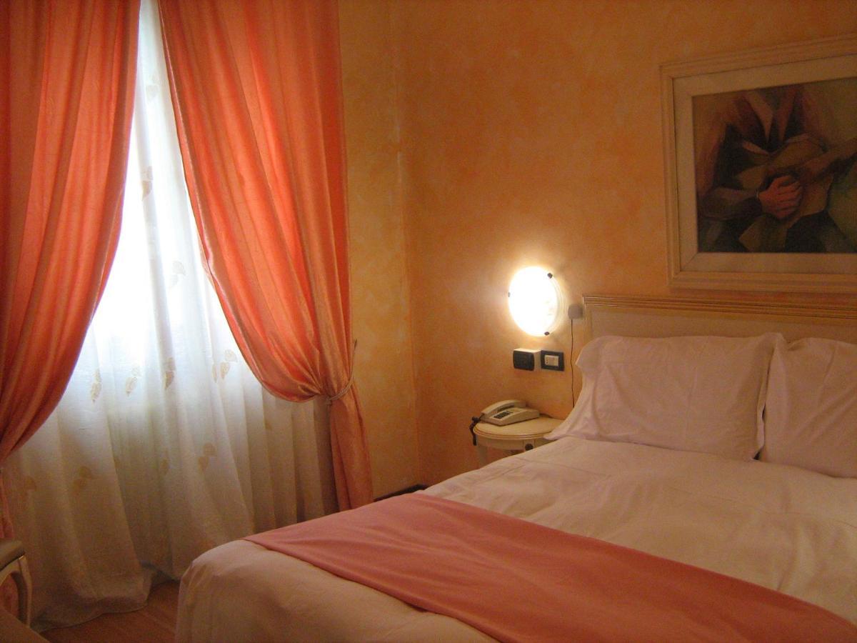 Hotel San Marino Laglio Exterior foto